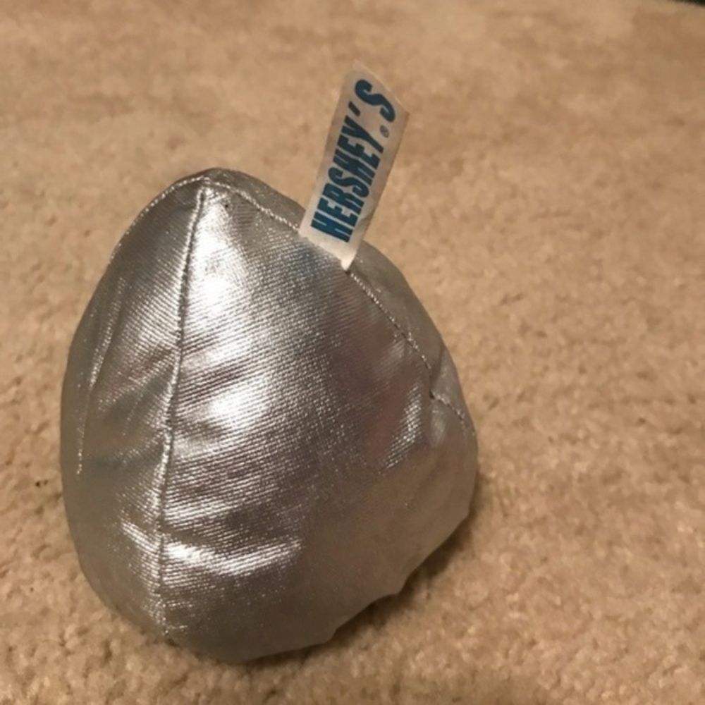 Hershey kiss